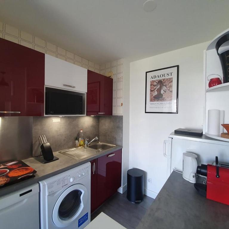 Bel appartement en centre-ville, parking - 4 pers. - FR-1-874-48 - Apartment - 10