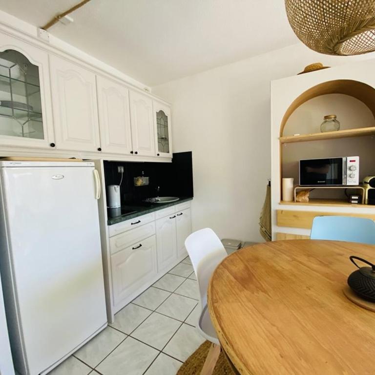 Appartement charmant - 4 pers. piscine vue - FR-1-874-60 - Apartment - 11