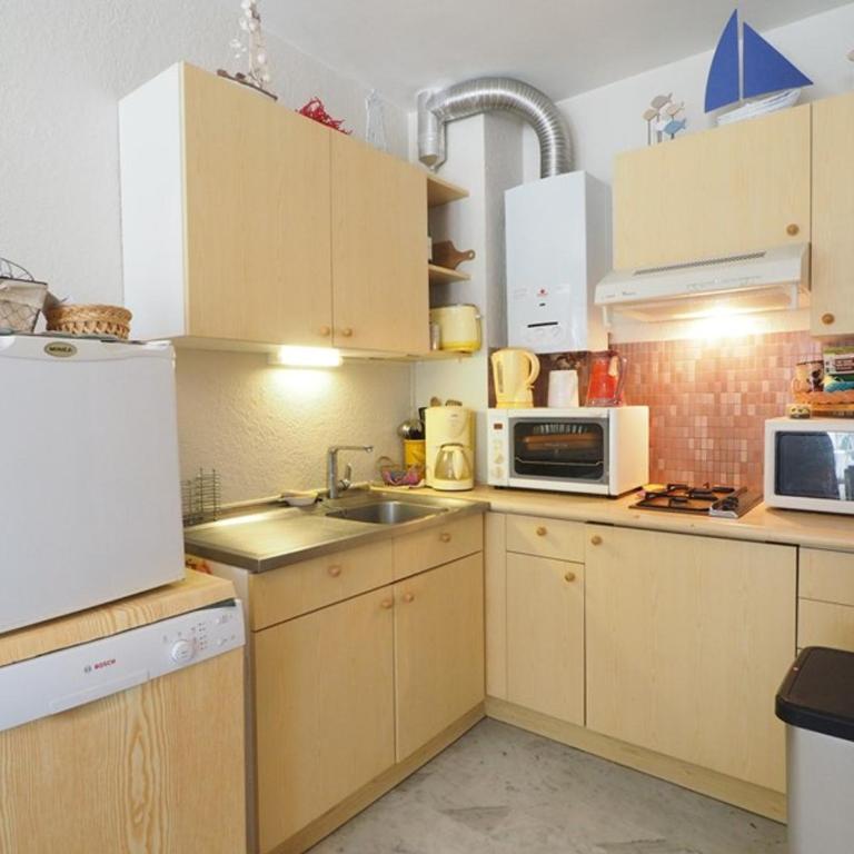 Appartement climatisé centre-ville - 5 pers. - FR-1-874-79 - Apartment - 4