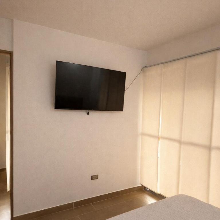 Modern, comfortable, and conveniently located apartment - Apartamento de 1 dormitorio - 4