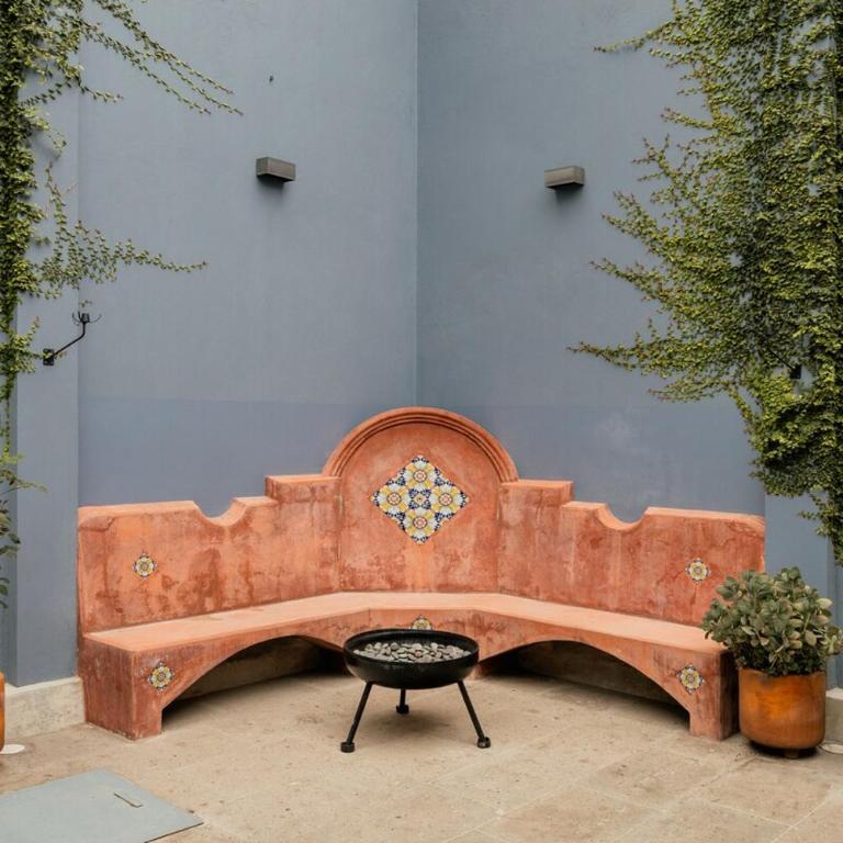 Casona 50's con patio, tina y estacionamiento priv - Four-Bedroom House - 5