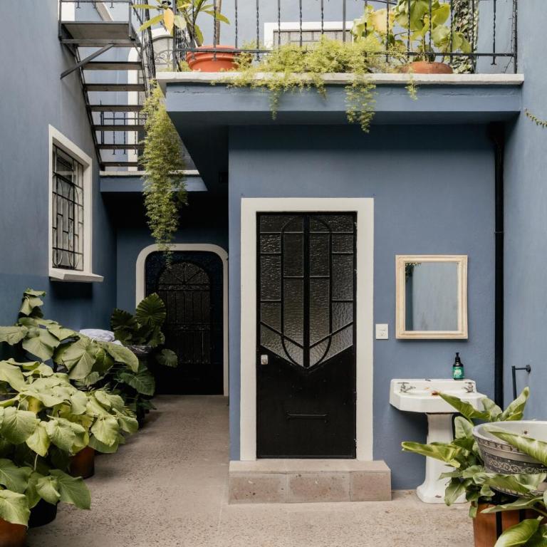 Casona 50's con patio, tina y estacionamiento priv - Four-Bedroom House - 24