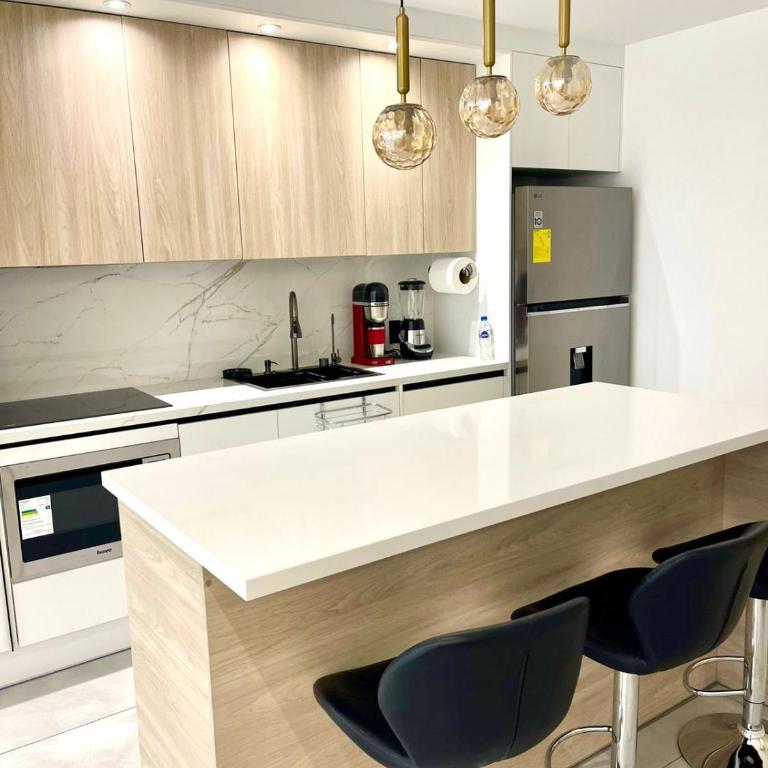 Elegant Studio Pool & Jacuzzi - One-Bedroom Apartment - 26