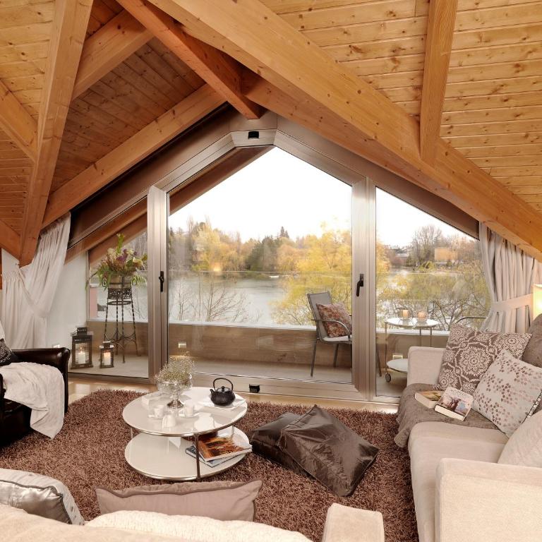 Apartaments Boutique la Torreta del Llac - Loft Apartment mit See- und Bergblick - 36