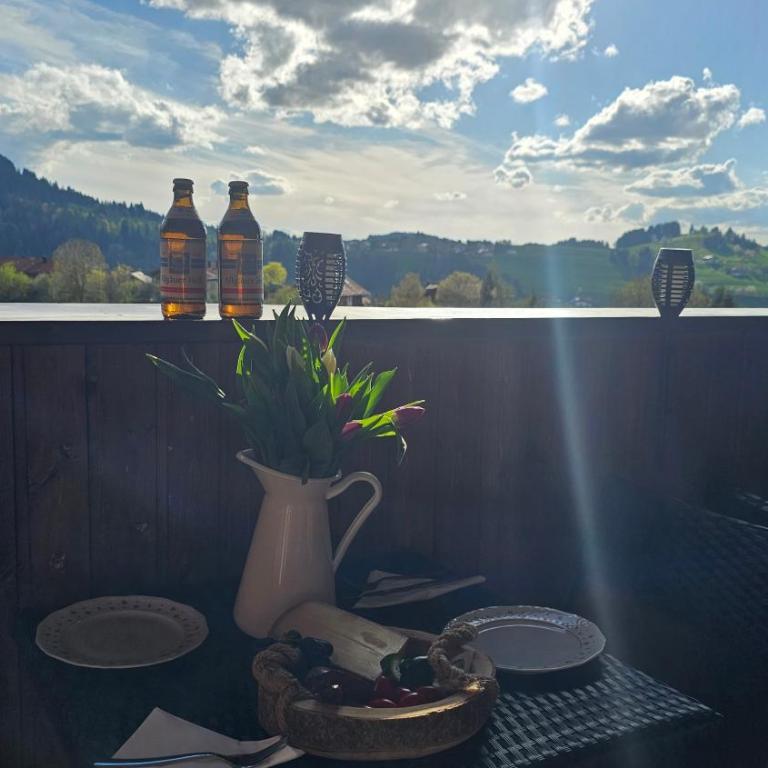 Sonnen-Juwel - Hallenbad, Sauna-2 getrennte Schlafbereiche, inklusive Bettwäsche, Handtücher, tolle Kinderausstattung - Apartment mit Blick auf die Berge - 1