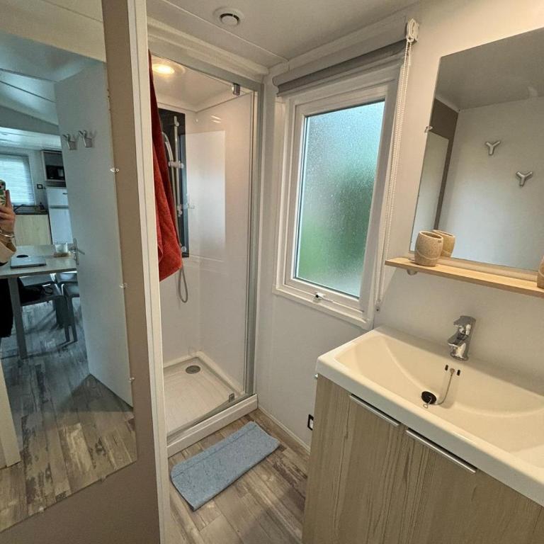 Mobil home tout confort Camping la falaise - Mobile Home - 4