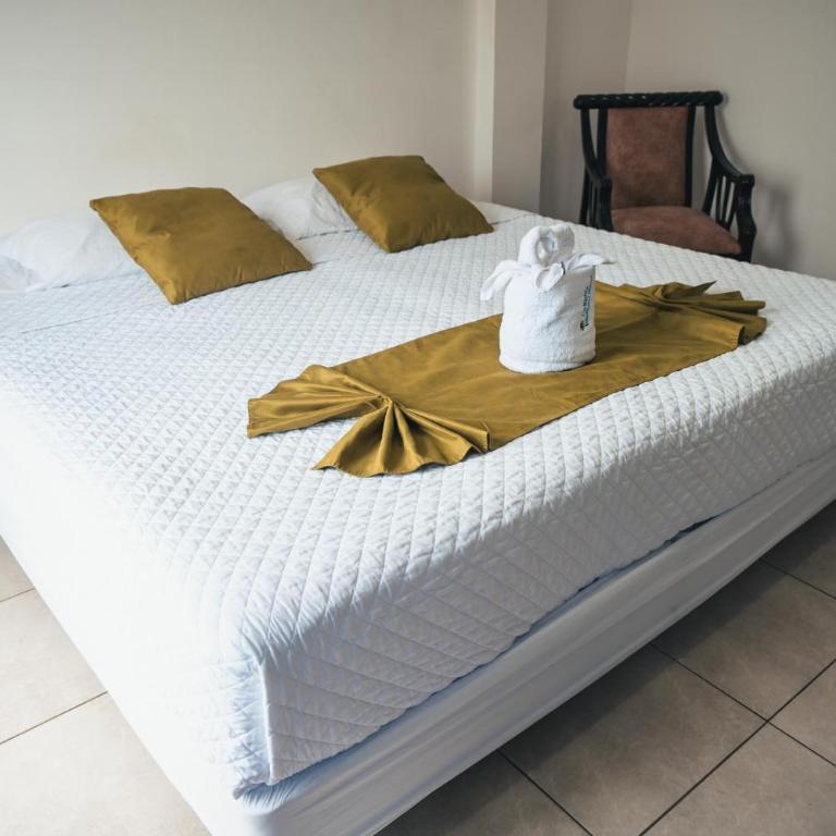 Carpao Lodging Galapagos - Deluxe Double Room with Bath - 4
