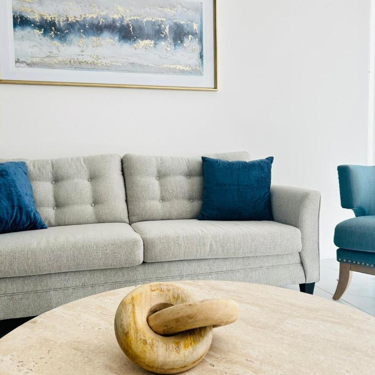 Great Location 3BR Condo walk to Beach & Downtown - Apartamento de 3 dormitorios - 3