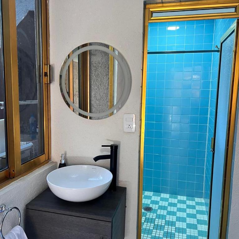 5BR Modern House with Patio & Parking near Polanco - Five-Bedroom House - 4