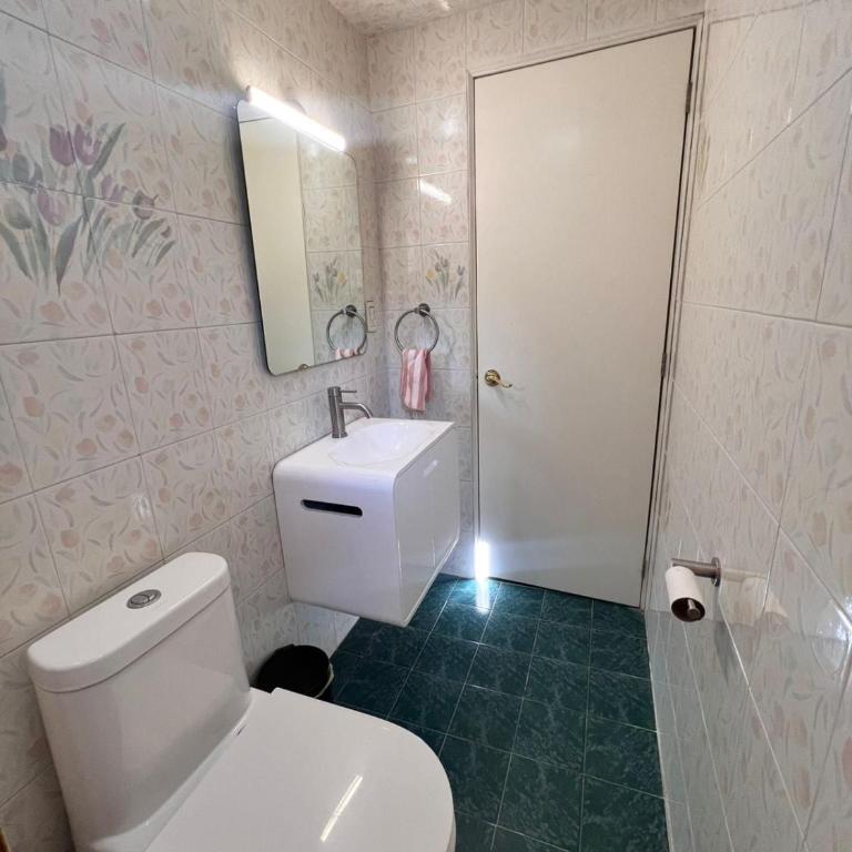 5BR Modern House with Patio & Parking near Polanco - Five-Bedroom House - 25