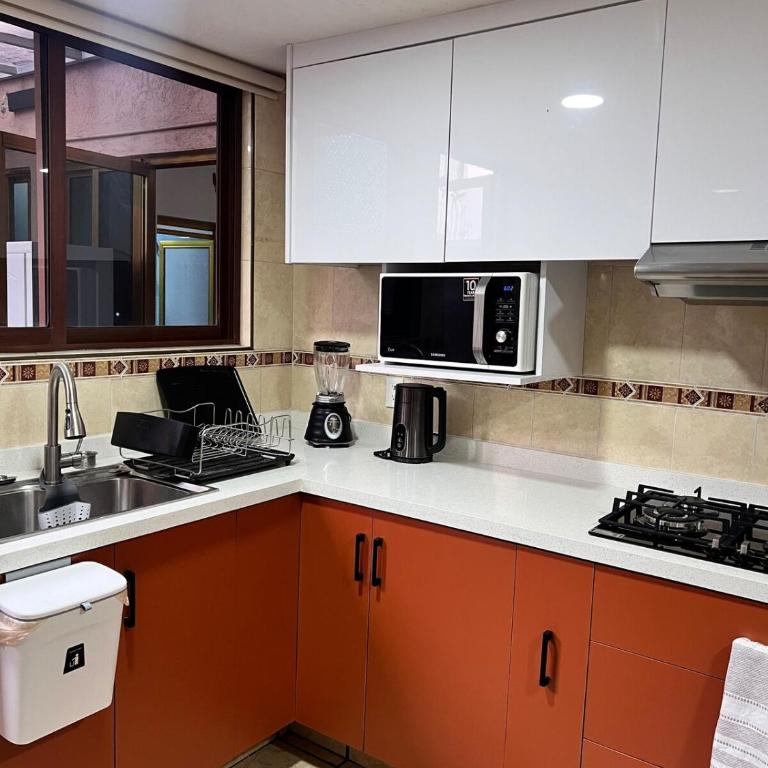 5BR Modern House with Patio & Parking near Polanco - Five-Bedroom House - 35