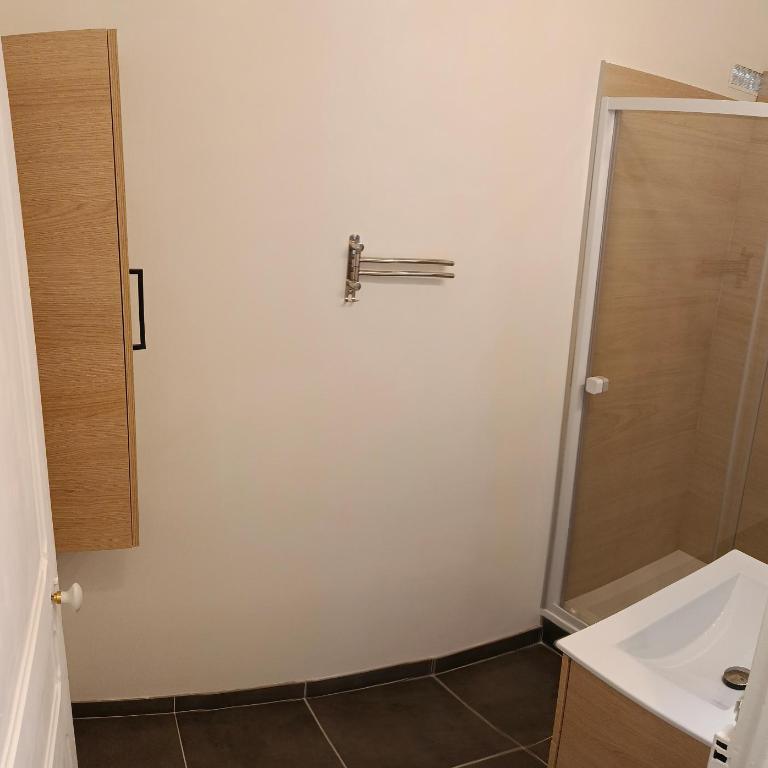 Studio calme, proche du tramway - Appartement 1 Chambre - 3