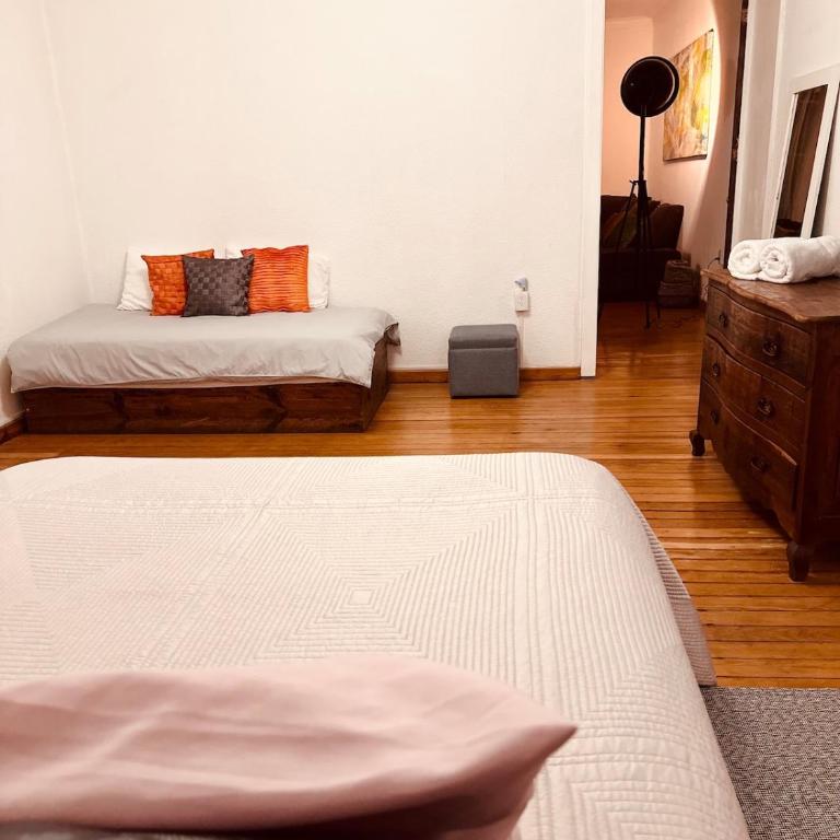 Gran Espacio a pasos del Centro Historico - One-Bedroom Apartment - 58
