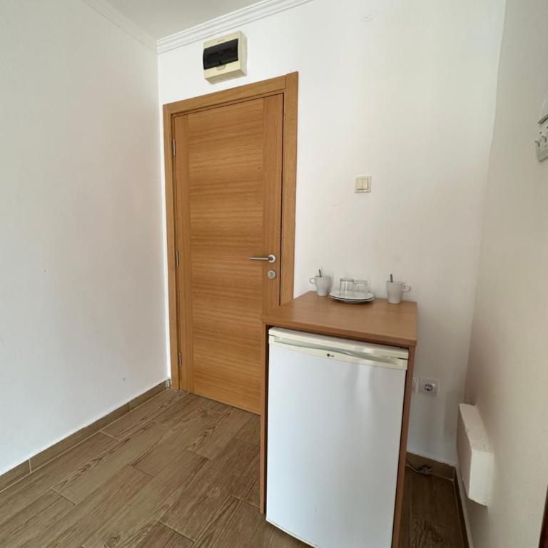Apartments Jovana V - Standardna Dvokrevetna Soba sa Bračnim Krevetom - 1