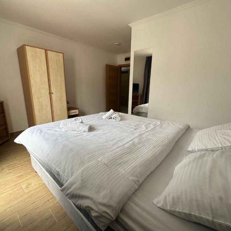 Apartments Jovana V - Standardna Dvokrevetna Soba sa Bračnim Krevetom - 6