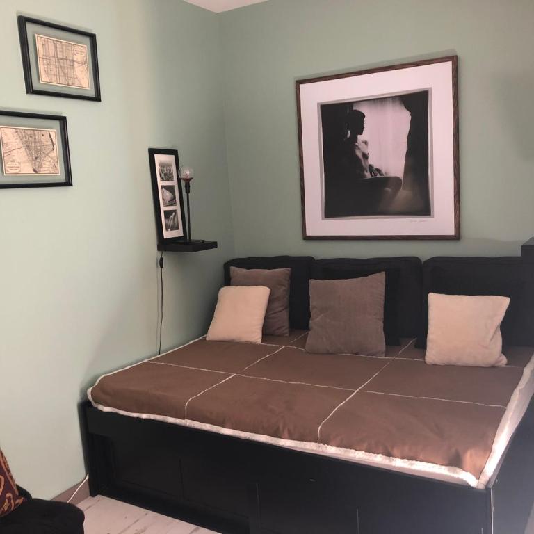 Studio tout équipé, emplacement idéal - One-Bedroom Apartment - 4