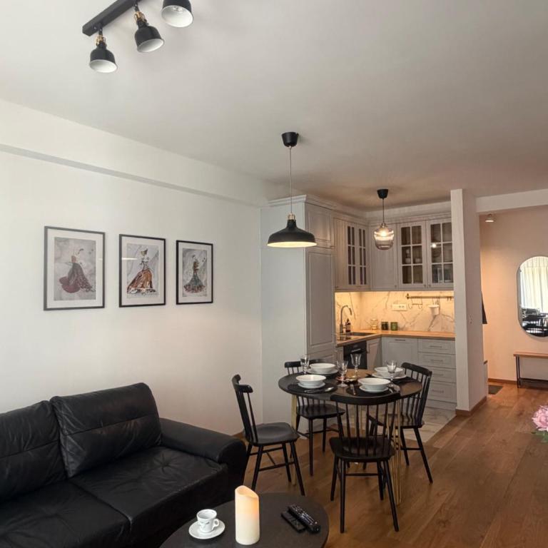 Trg 55 - komforan apartman sa dve spavaće sobe u modernoj zgradi na Trgu - Two-Bedroom Apartment - 9