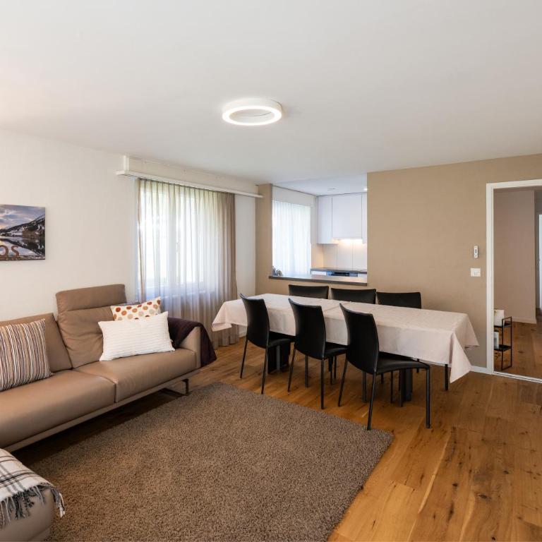 4 Zi Familienwohnung Haus Ravaisch 14 Davos Dorf EG - Apartment mit 3 Schlafzimmern - 1