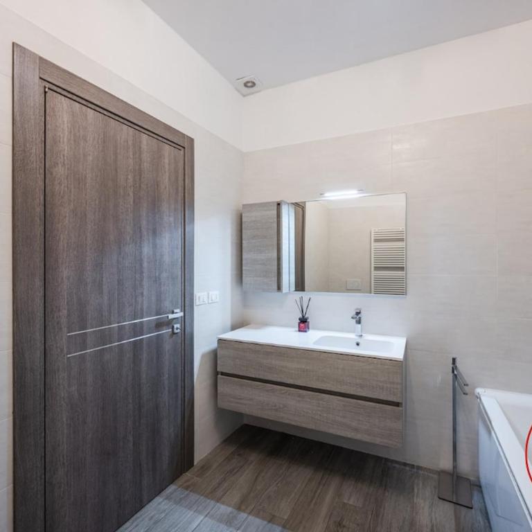Fiera Apartment Algardi By BnBolo - Appartamento con 2 Camere da Letto - 22