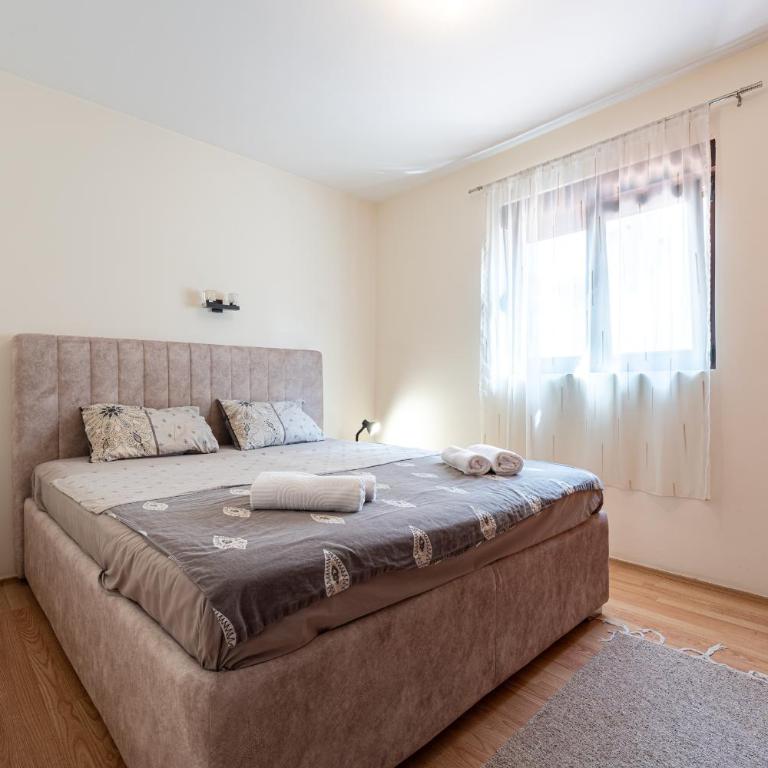 Relax Apartments - One-Bedroom Apartment with Terrace - 4