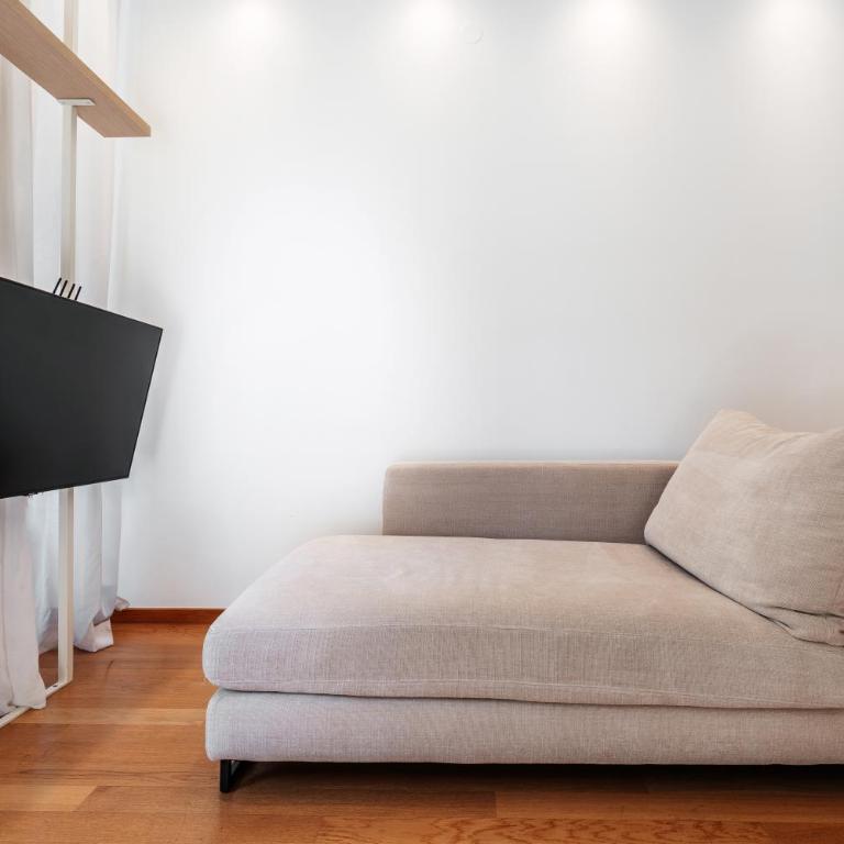 Central APT 11 by In Property - One-Bedroom Apartment - 9
