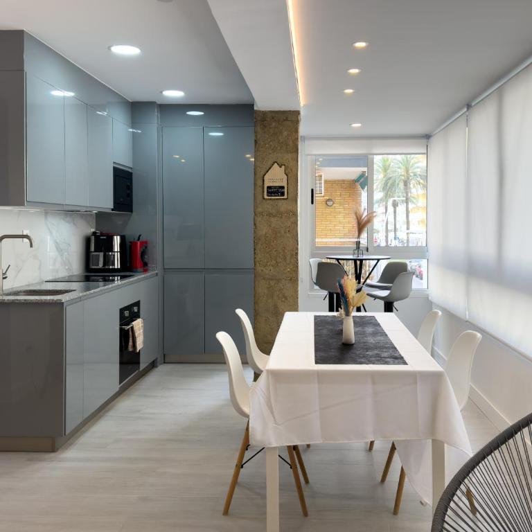 Apartamento a 100 metros Playa San Antonio Cullera 1-8 personas - Four-Room Apartment - 39