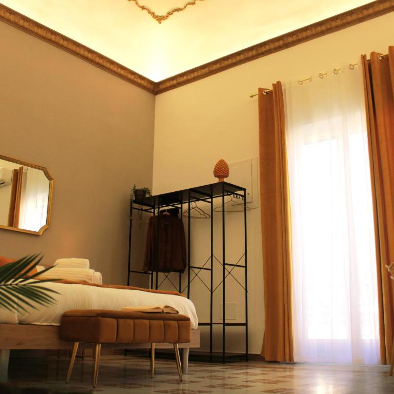 Antica dimora di sant'Antonino - charming central apartment for 8 - Appartamento con 2 Camere da Letto - 13