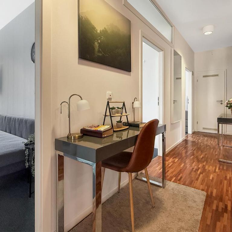 Geräumige 6-Schlafzimmer-Wohnung im Zentrum von München für 16 Gäste - Apartment - 16