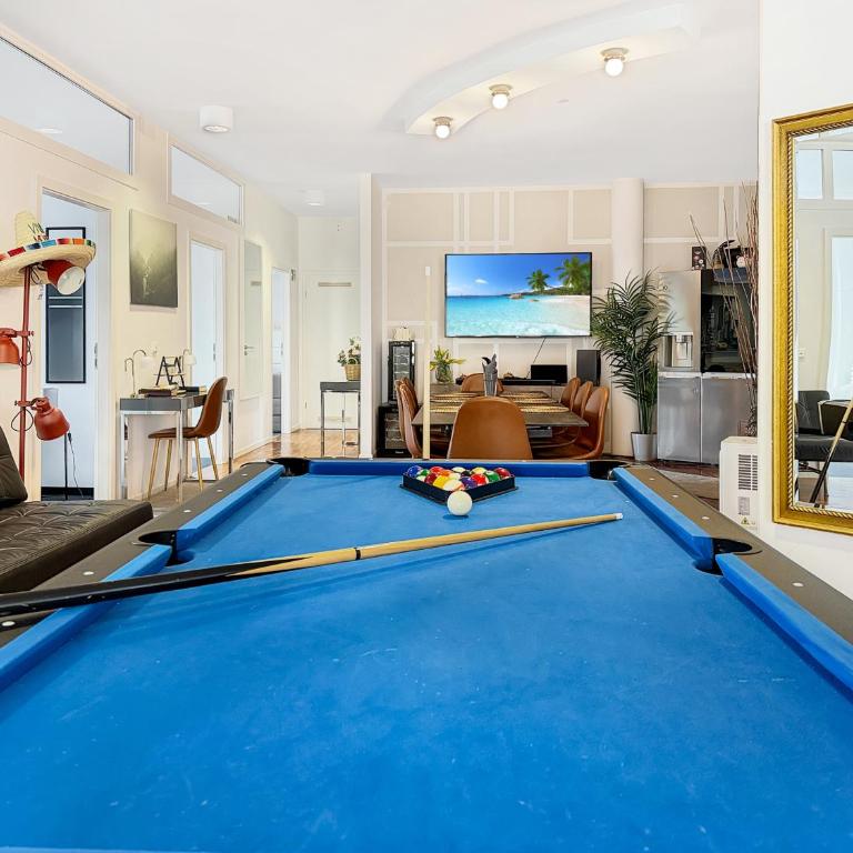 Geräumige 6-Schlafzimmer-Wohnung im Zentrum von München für 16 Gäste - Apartment - 1