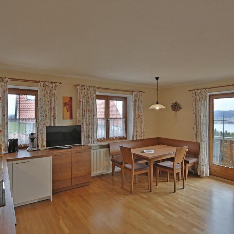 Stiedlbauerhof - Apartment mit Seeblick - 1