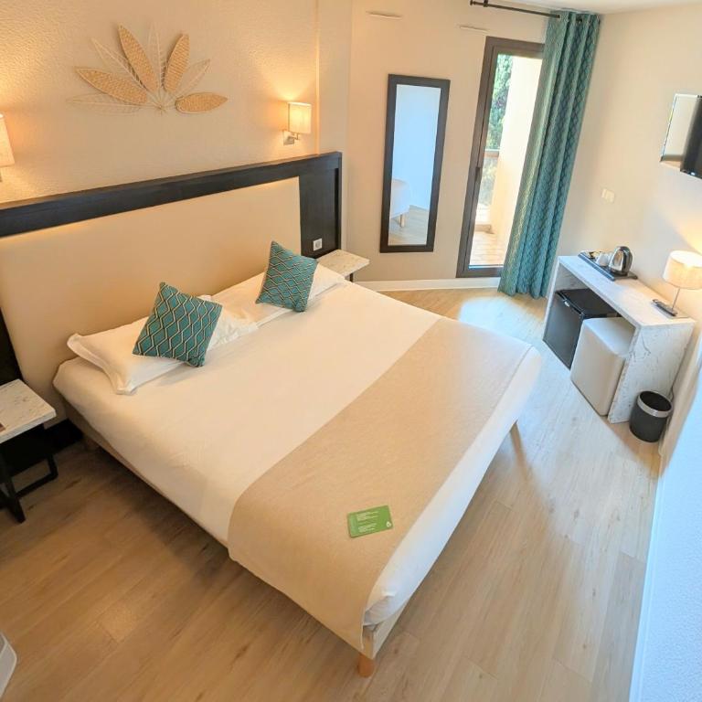Hôtel Le Collier - Chambre Double - Côté Ville - 1