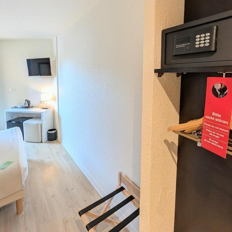 Hôtel Le Collier - Chambre Double - Côté Ville - 4