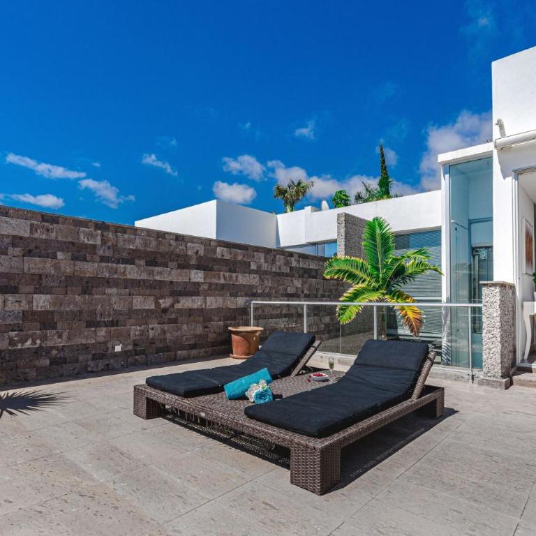 Lux Villa 7 with 6 Bedrooms, 4 Bathrooms - Villa - 35