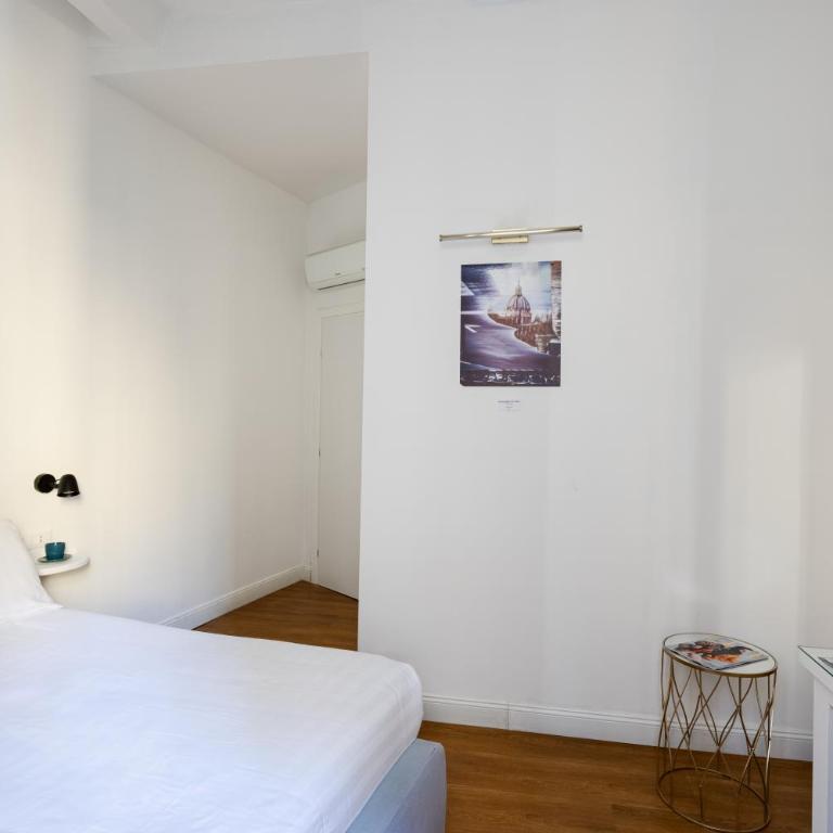 Suites by Chloe - Deluxe Double Room - 15