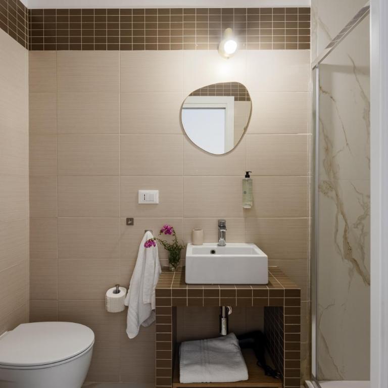 Suites by Chloe - Deluxe Double Room - 21