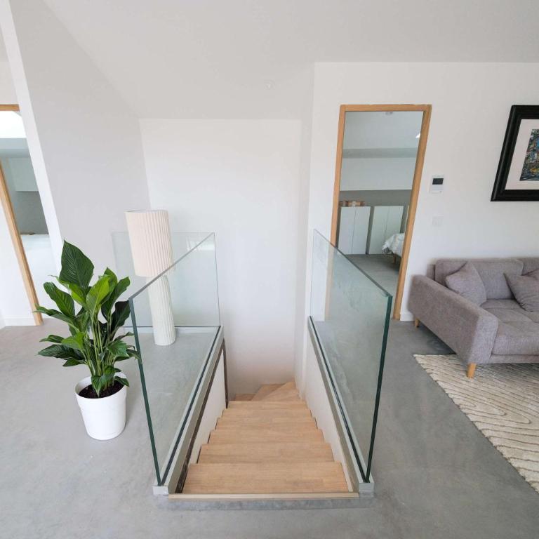 Les Suites du Parc - Appartement d'exception au dernier étage avec une grande terrasse vue mer de 2 chambres face au parc Simone Veil à 2 minutes des halles - Apartment - 10