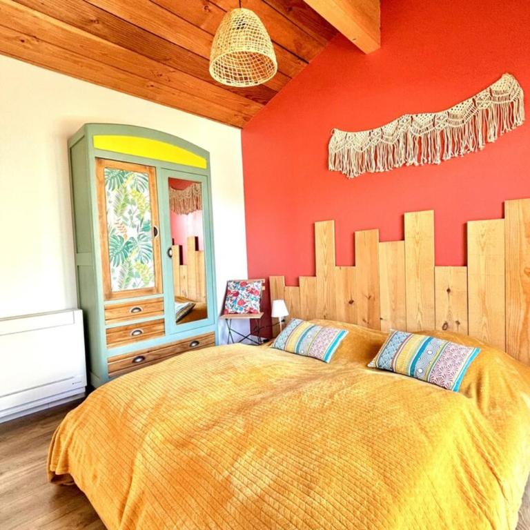 Air-conditioned house with swimming pool - Villa - 9