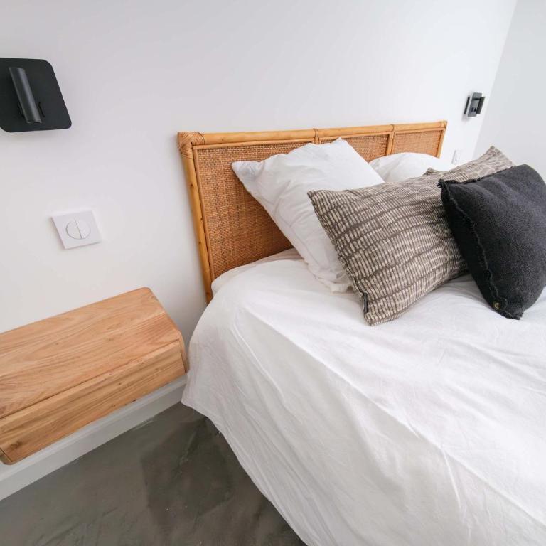 Les Suites du Parc - Appartement d'exception au dernier étage avec une grande terrasse vue mer de 2 chambres face au parc Simone Veil à 2 minutes des halles - Apartment - 26