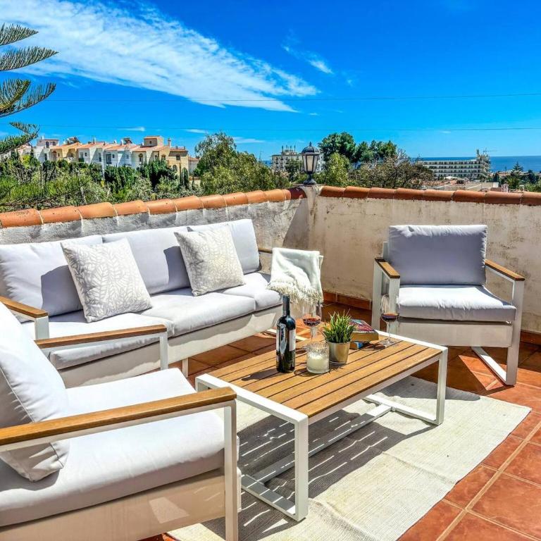 A2404 Beautiful Townhouse with Communal Pool, Nerja - Casa de 3 dormitorios - 1