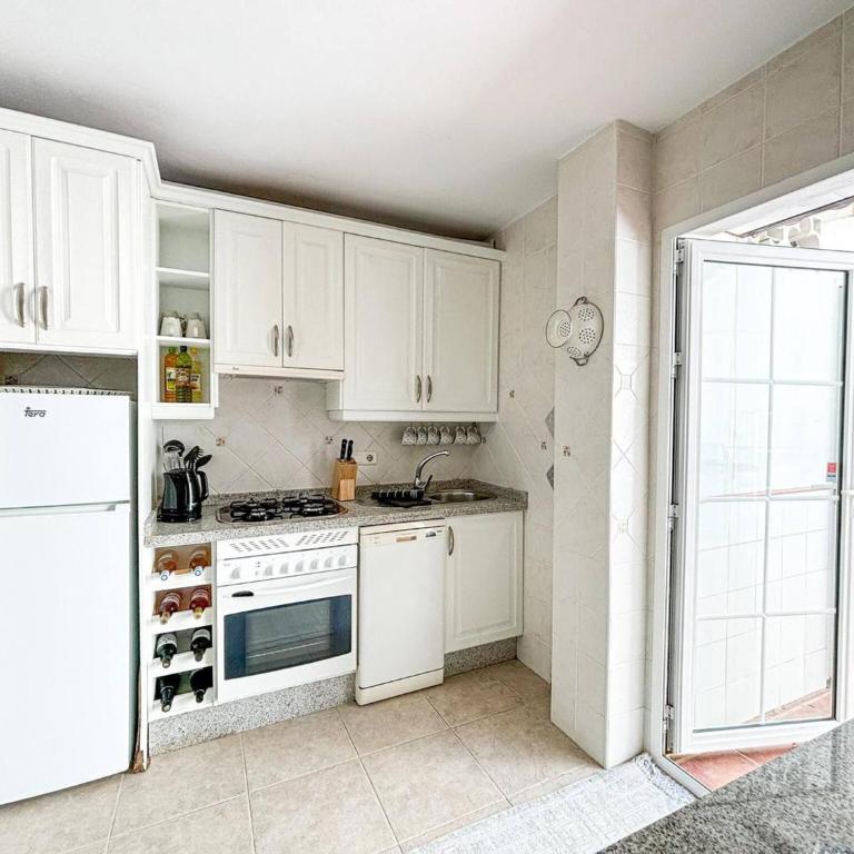 A2404 Beautiful Townhouse with Communal Pool, Nerja - Casa de 3 dormitorios - 15
