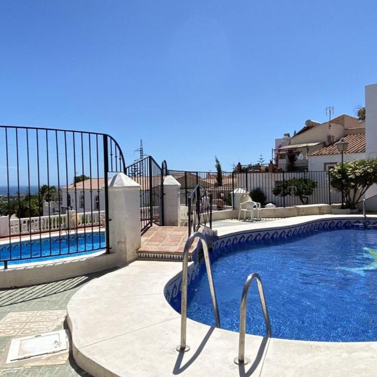 A2404 Beautiful Townhouse with Communal Pool, Nerja - Casa de 3 dormitorios - 23
