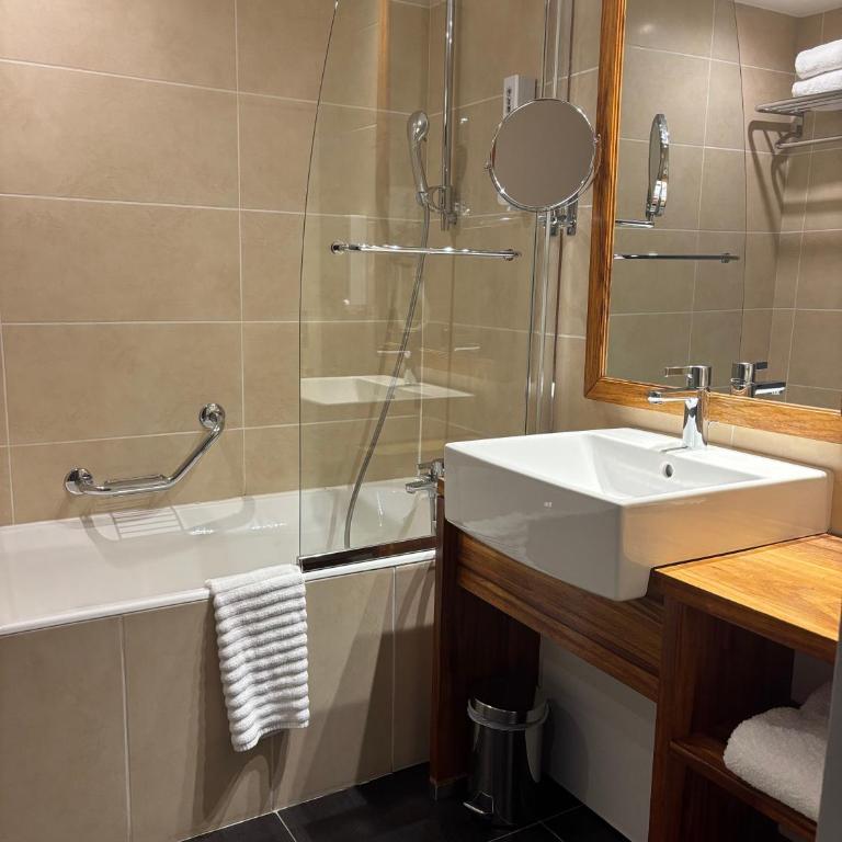 Abbaye des Capucins Spa & Resort - Chambre Double avec Terrasse - 3