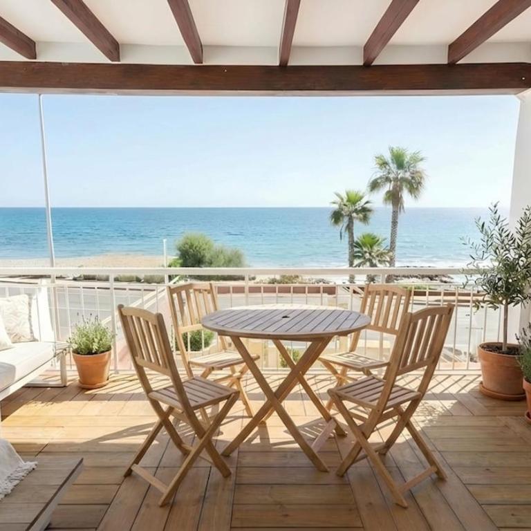 Frontline Sea View Apartment in MORAIRA with Terrace - 21 Steps to Beach - Apartment - 4