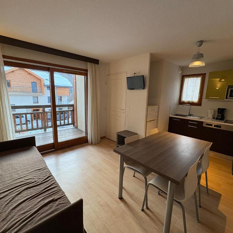 L'Eterlou by Mountain Collection Immobilier - 3 Pièces 2 chambres Standard 6 pers N°104 - 2