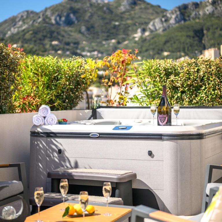 Le Coq Elysium - Exceptional 220 sqm Penthouse - Private Terrace & Jacuzzi - AC - 3 Parking Spaces - Apartment mit 3 Schlafzimmern - 9