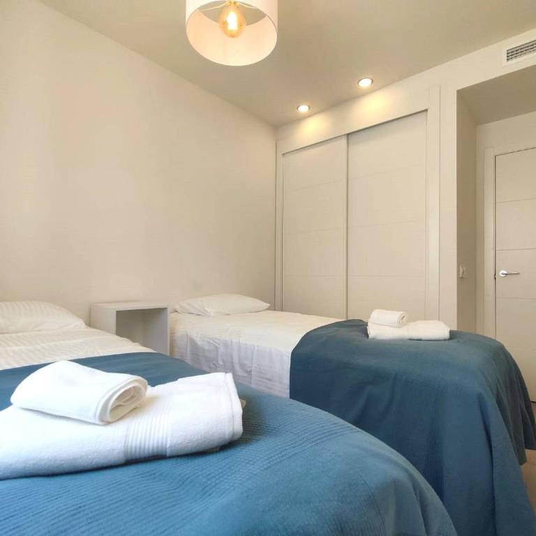 Beautiful and spacious 2 bedroom apartment with jacuzzi, Nerja - Apartamento Deluxe de 2 dormitorios con vistas al jardín - 22
