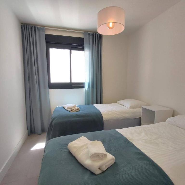 Beautiful and spacious 2 bedroom apartment with jacuzzi, Nerja - Apartamento Deluxe de 2 dormitorios con vistas al jardín - 21