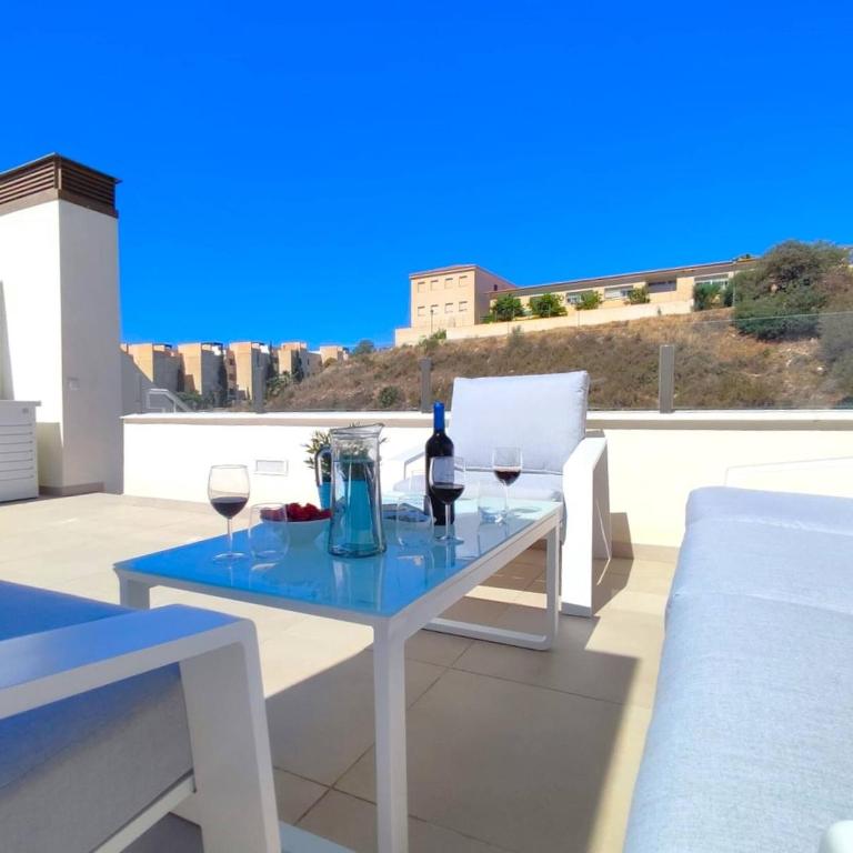 Beautiful and spacious 2 bedroom apartment with jacuzzi, Nerja - Apartamento Deluxe de 2 dormitorios con vistas al jardín - 29