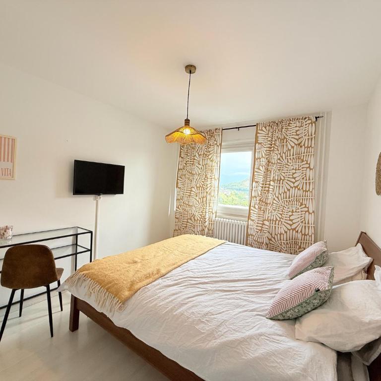 M126 Superbe t4 spacieux et lumineux - Three-Bedroom Apartment - 16