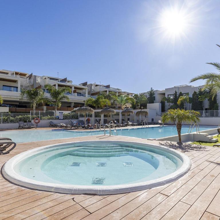044 Luxury 3 Bed Terraced Apt Near La Cala Beach - Apartamento con terraza - 26
